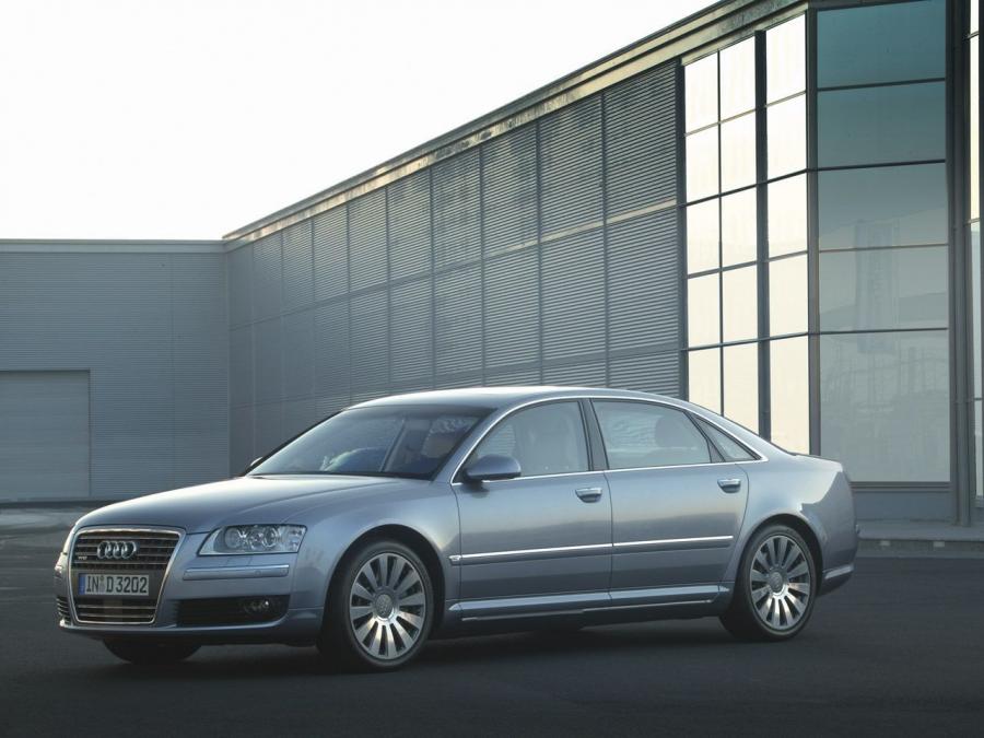  Audi A8 L 6.0 Quattro (D3) 2005 года  (фото 20 из 21)